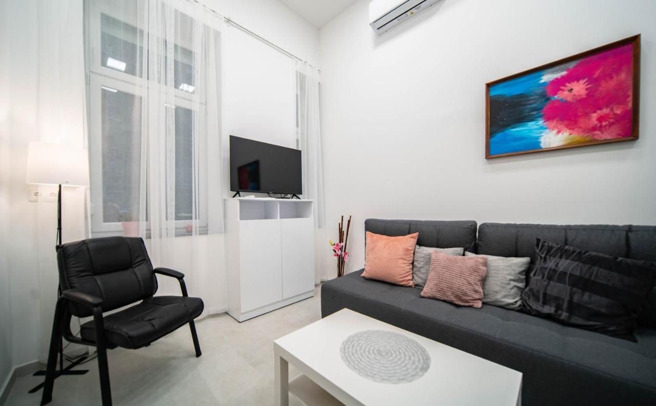 Free Parking Basilica Rob'S Home - Ac, Wi-Fi, Smart Tv Budapest Exterior foto